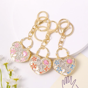 Luxury Heart Shaped Bag Design Keychain With Rhinestone Flower Alloy Crystal Handbag Pendant For Women Keyring Gift