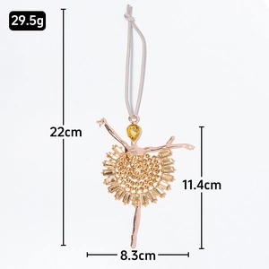 Pendentif ballerine en or rose avec strass jaunes et détails en cristal fin