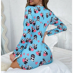 Body bleu clair à manches longues ajusté avec motifs de panda et de cœur