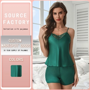 Ensemble de Pyjama en Satin pour Femmes Couleur Unie Dentelle Col en V Top à Bretelles Et Short Top And Bottom