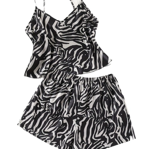 Zweiteiliges Satin-Schlafanzug-Set für Damen mit schickem Zebra-Print-Muster