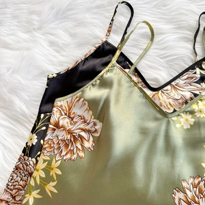 Ensemble de pyjama en satin fleuri pour femme avec caraco bicolore vert olive