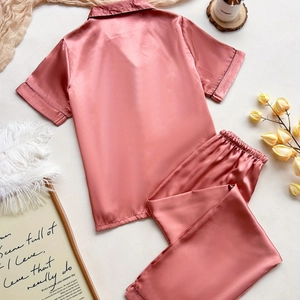 Short-sleeve satin pajama set for women in dusty pink with matching long pants