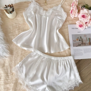 Pyjama en Satin pour Femmes Haut Et Short Dentelle Col en V Élégant Vêtements de Nuit Homewear Blanc