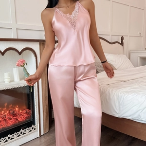 Ensemble pyjama rose en satin de soie pour femme avec caraco en dentelle et pantalon large