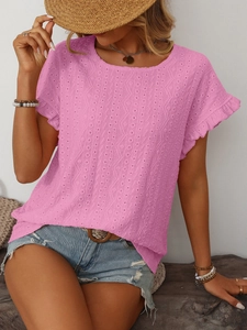Détails du t-shirt d'été rose en jacquard ajouré avec des manches à volants