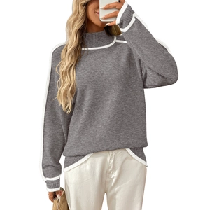 Pull gris en maille oversize à col montant avec coutures blanches contrastées