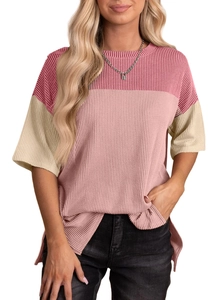 Detail of color block ribbed knit top with grey-pink and beige拼接 segments