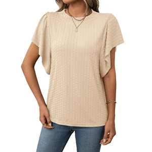 T-shirt femme beige clair à col rond avec manches à volants et texture à côtes fines