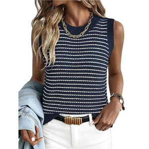 Débardeur en maille rayée bleu marine et blanc pour femme avec un col rond classique