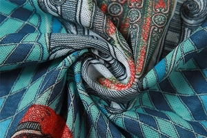 Makrodetail aus hochwertigem Netzstoff mit Vintage-Architekturprints und Twill-Textur