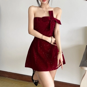 Robe Courte Sexy Ajustée Bustier Avec Nœud Rouge Vin Paillettes Velours Coupe Trapèze Dos Nu Fermeture Éclair Tenue De Soirée