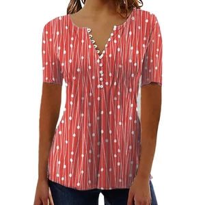 Chemise d'été à col en V pour femmes avec motif à pois rouges et détails de boutons