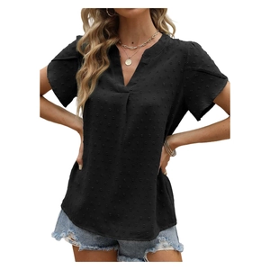 Chemisier femme noir à pois avec col en V et manches courtes pour l'été chic