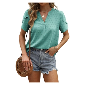 Blouse d'été verte en mousseline à pois suisses, col en V et manches courtes chic