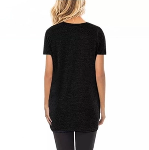 Detail view showing the back fit of a slim long short-sleeved knotted round neck T-shirt