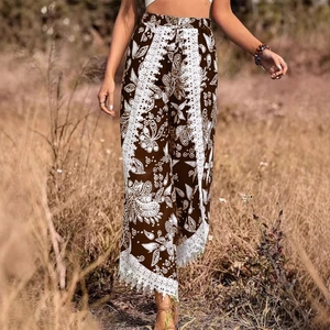 Pantalon bohème femme à taille haute et jambes larges avec imprimé floral et bordure dentelle