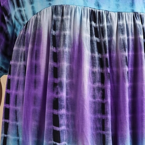 Women's 2025 fashion tie-dye T-shirt with purple blue grid patterns and gathered neckline