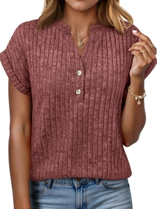 Top de punto acanalado rosa empolvado con cuello en V, botones y manga corta casual