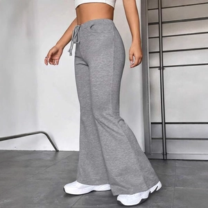 Pantalon de yoga évasé gris clair à taille haute avec cordon de serrage réglable
