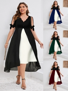 Robe grande taille col V à épaules dénudées avec superposition mousseline et perles