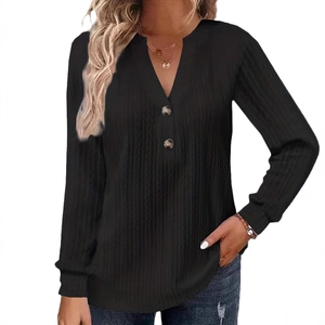 Casual zwart dames t-shirt met lange mouwen, V-hals en knoopjes van ribgebreide stof