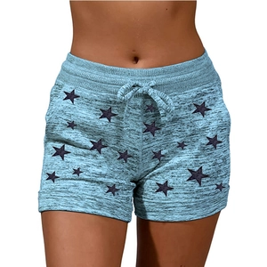 Short de yoga femme bleu clair chiné avec imprimé étoiles noires et taille à cordon