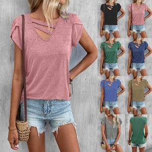T-shirt Décontracté pour Femmes Col en V Croisé Haut à Manches Courtes Pétale Couleur Unie Été Évidé Tee Shirt Mode Ample