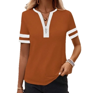 Slim fit caramel short sleeve T-shirt with V-neck zipper and white contrast stripes