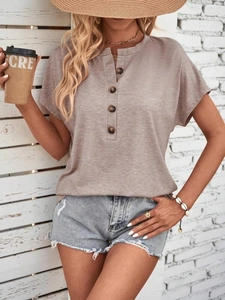 T-shirt color talpa a maniche corte con scollo a Henley bottoni in misto cotone morbido