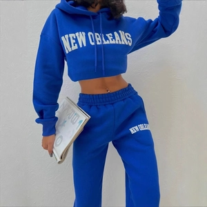 Königsblaues Damen Fleece-Set mit Kapuzenpullover und Jogginghose und New Orleans Print