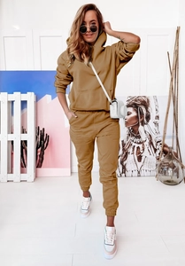 Damen Herbst Hoodie-Set mit Kordelzug-Kapuze und Jogginghose im einfarbigen Camel-Ton