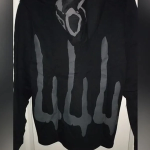 Black gothic oversized hoodie with grey 444 puff print fluid design on back