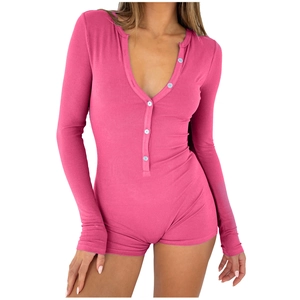 Tutina corta rosa a coste con maniche lunghe e scollo a V con bottoni per donna