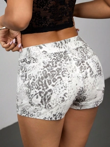 Women high waist leopard print denim shorts in grey and white slim fit casual style