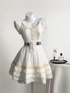 Women French Vintage Lace Patchwork Puff Sleeve Dress White Retro Embroidery Tiered Skirt Sweet Cotton Blend Party Dress