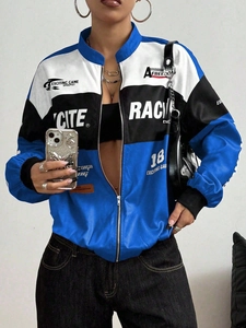 Détail de la veste de course bicolore avec imprimés Excite et col montant côtelé