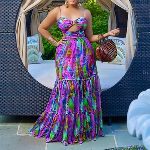 Summer vacation maxi dress with vibrant feather print and stylish cut-out detail