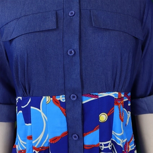 Détail des coutures denim avec imprimé nautique épissé et poches de poitrine à rabat