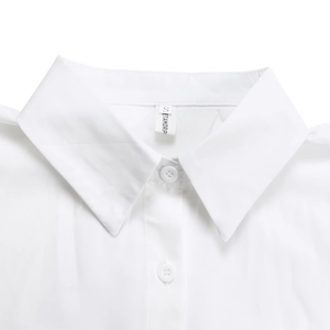 Close-up of white dress shirt collar with buttons and METAMORP brand size S label