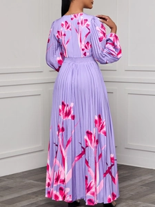 Elegante abito lungo a pieghe con scollo a V, stampa floreale rosa e maniche lunghe