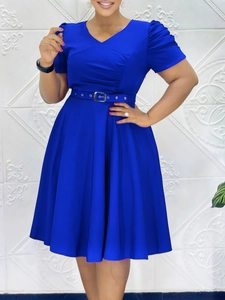 Robe Midi Élégante à Col en V et Manches Bouffantes Avec Ceinture Plissée Ligne A Couleur Unie Mode Femme