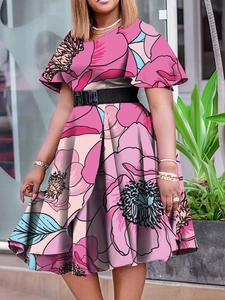 Robe midi évasée à manches courtes, imprimé floral pivoine et ceinture noire