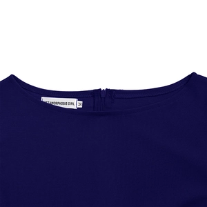 Detail view of the elegant dark blue dress neckline with a hidden zipper and a size M label