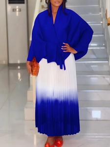 Set da donna 2 pezzi con top a portafoglio blu reale e gonna a pieghe sfumata blu