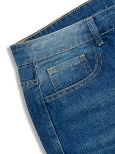 High-waisted wide leg denim jeans in dark blue with contrast stitching and pocket details
