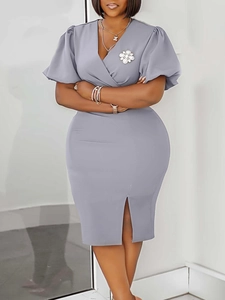 Elegantes Damen V-Ausschnitt Puffärmel Midi Bodycon Kleid Mit Gürtel Blumenbrosche Hohe Taille Office Lady Schlitz Bleistiftkleid