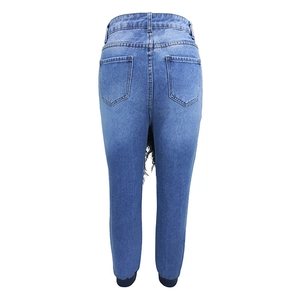 High waist light blue denim jeans with back pockets and ribbed cuffs for women