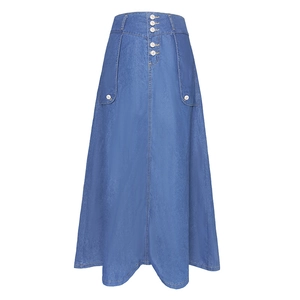 Retro high waist denim maxi skirt with five buttons and large pockets in blue