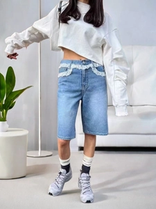 Women's light blue casual straight-leg denim shorts with white lace waist trim
